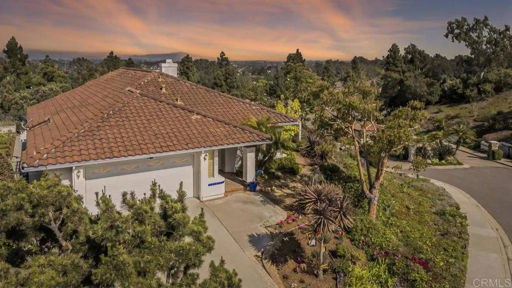 Encinitas, CA 92024,221 Via Tierra