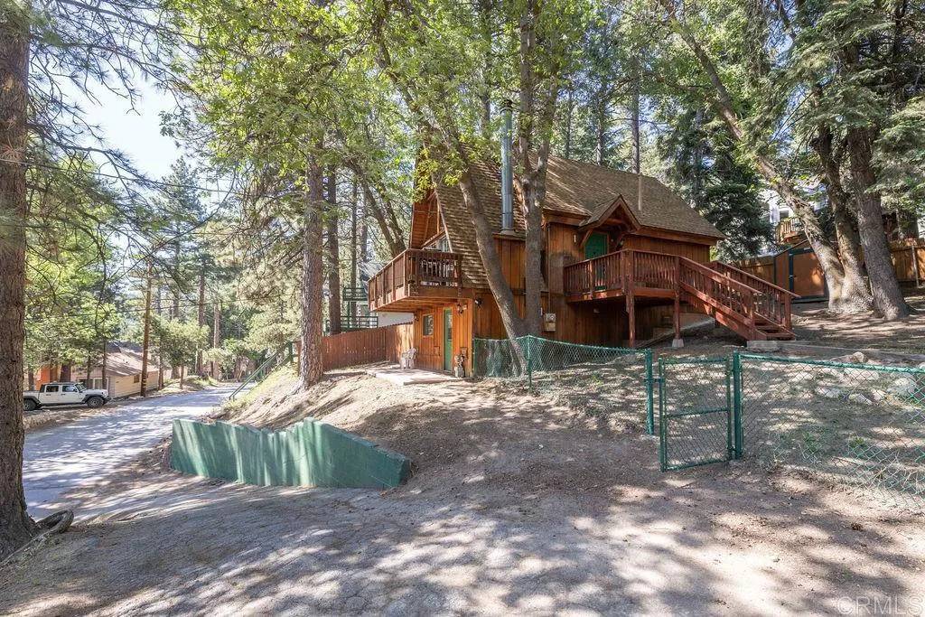 Running Springs, CA 92382,31450 Oceanview Drive