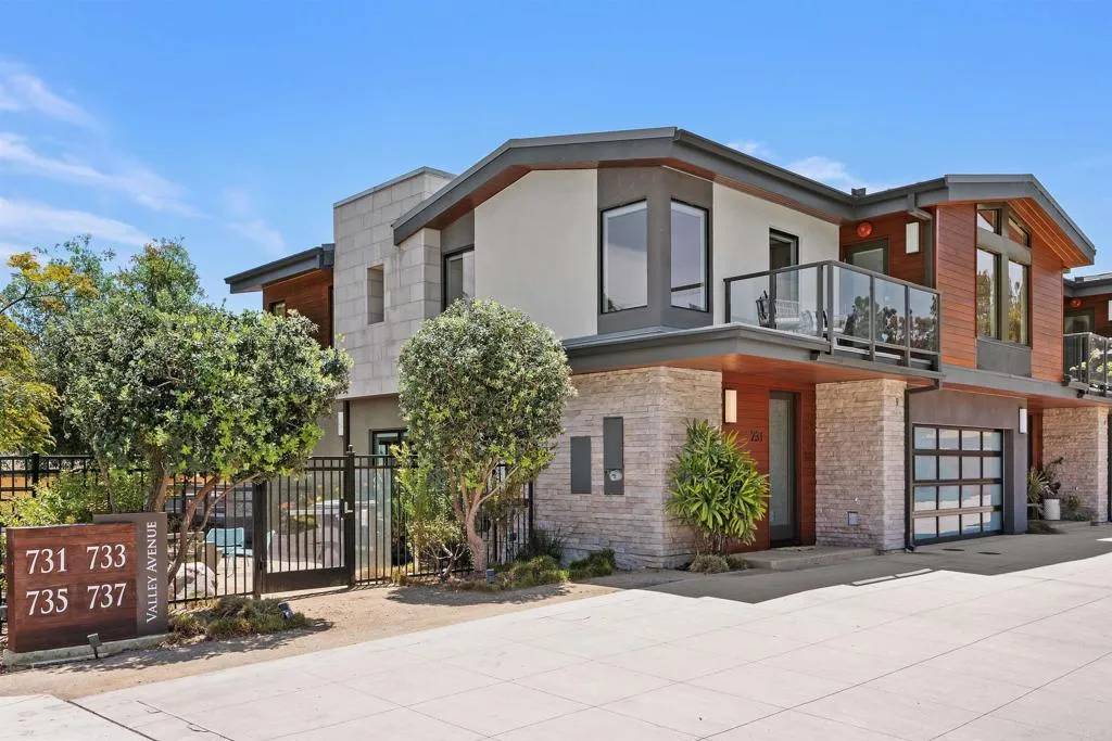 Solana Beach, CA 92075,731 Valley Avenue