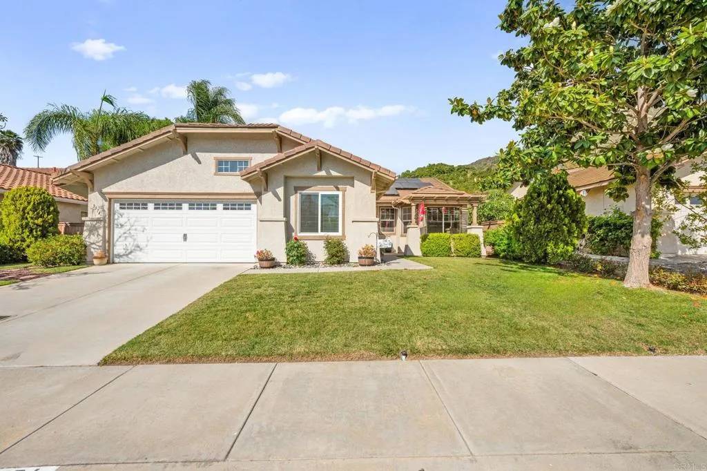 Fallbrook, CA 92028,3374 Avocado Vista Ln.