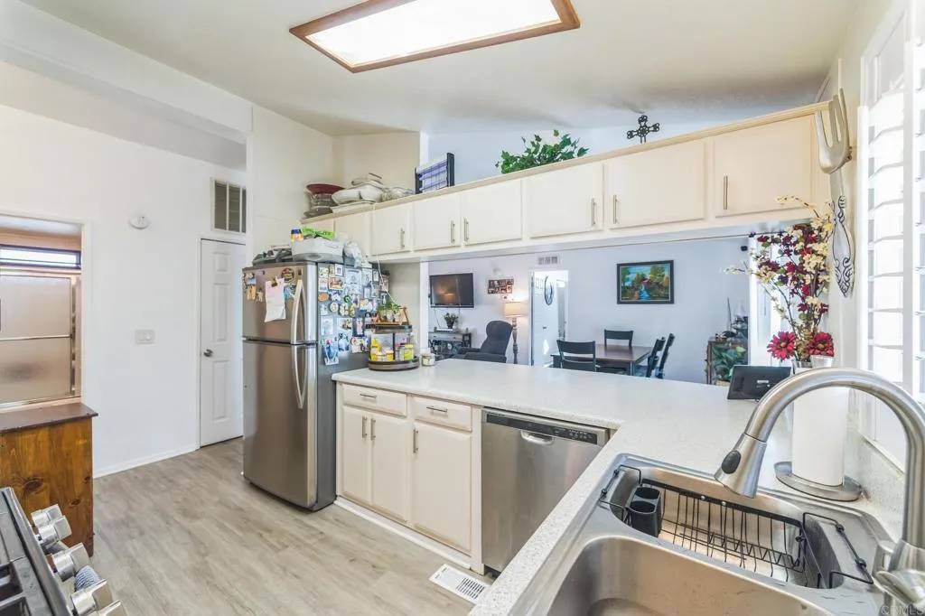 Menifee, CA 92586,27250 Murrieta #364