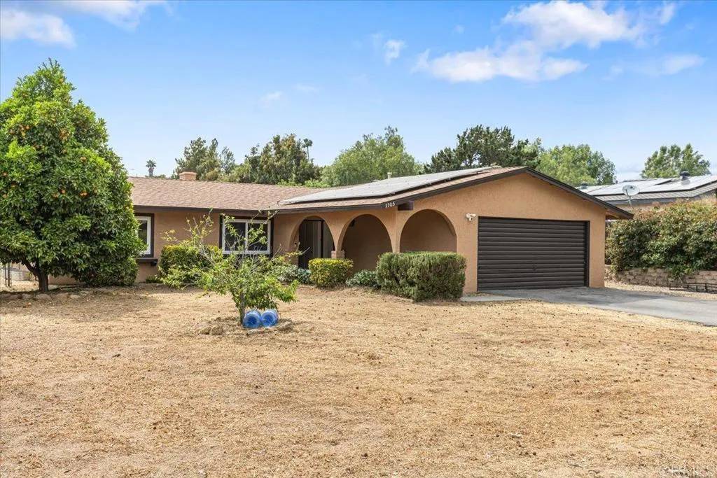 Fallbrook, CA 92028,1105 Via Prado