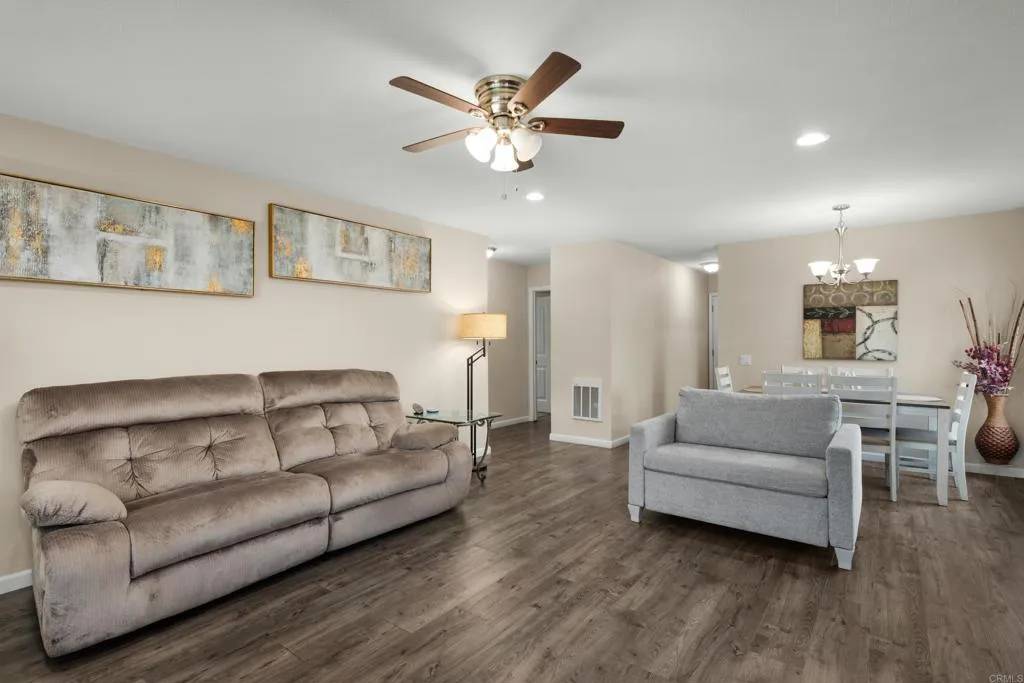 Oceanside, CA 92057,3673 Brandywine Street