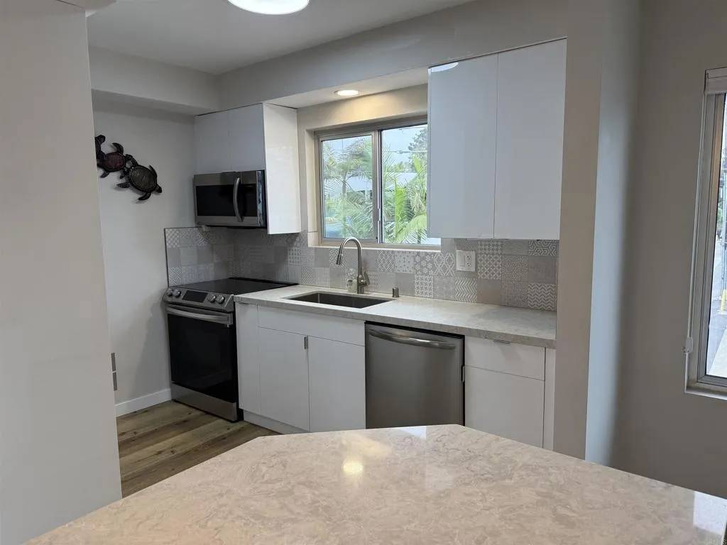 Del Mar, CA 92014,155 15Th Street #25