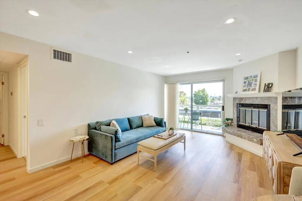 San Marcos, CA 92078,1616 Circa Del Lago #C206