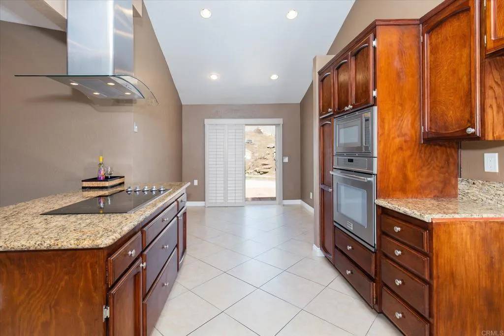 Ramona, CA 92065,24248 Rutherford Road