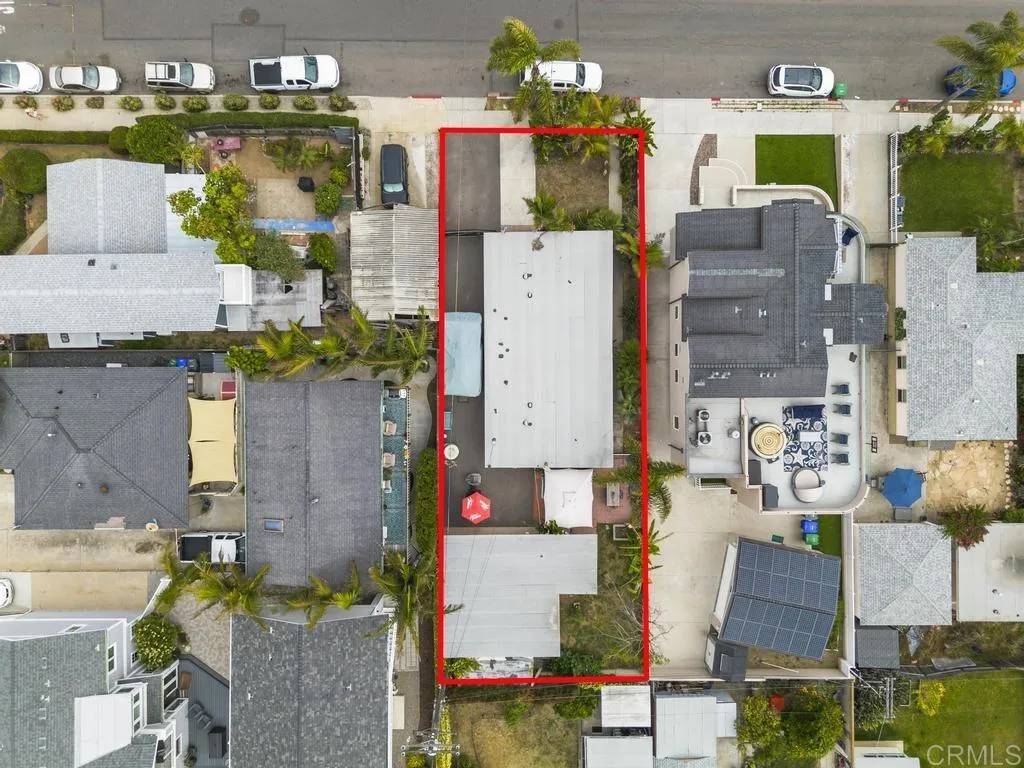 Carlsbad, CA 92008,152 Redwood Avenue