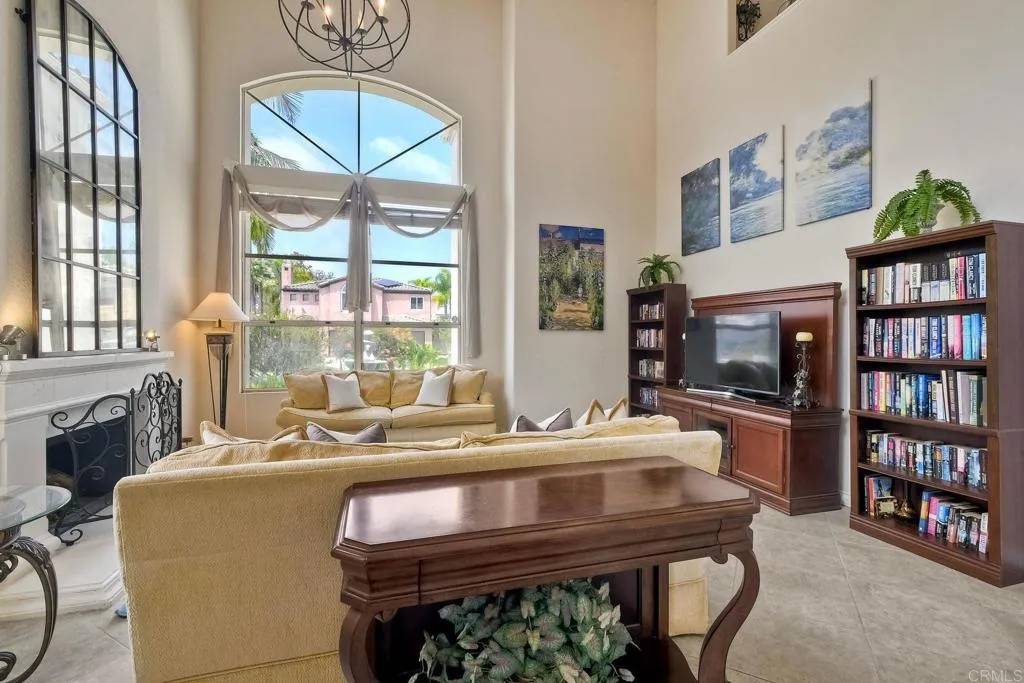 Vista, CA 92081,1574 Pearl Heights Road