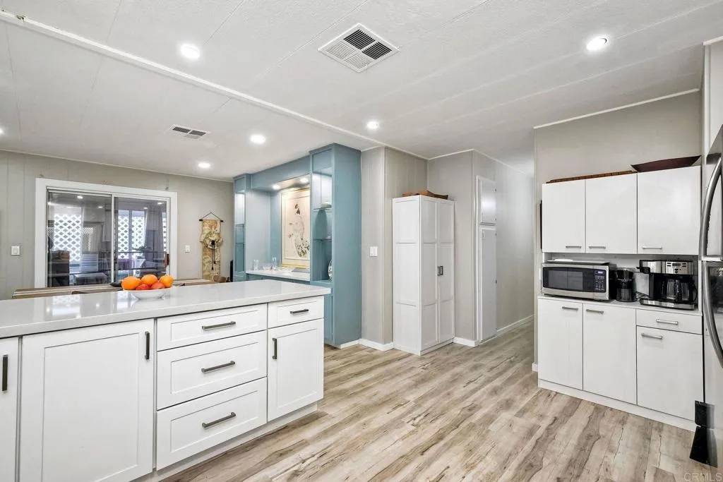 Oceanside, CA 92058,221 N El Camino Real