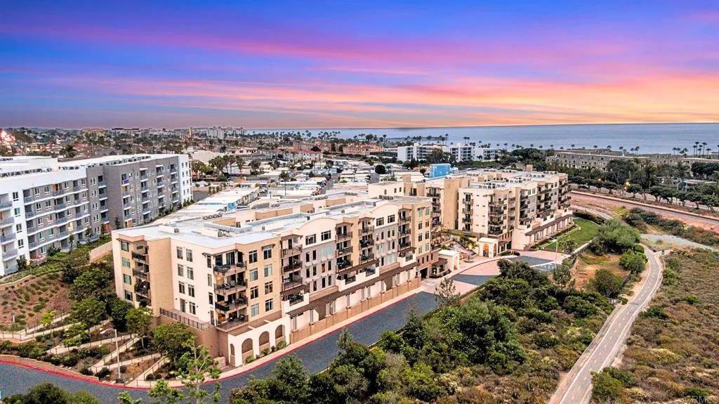 Oceanside, CA 92054,1019 Costa Pacifica Way #1111