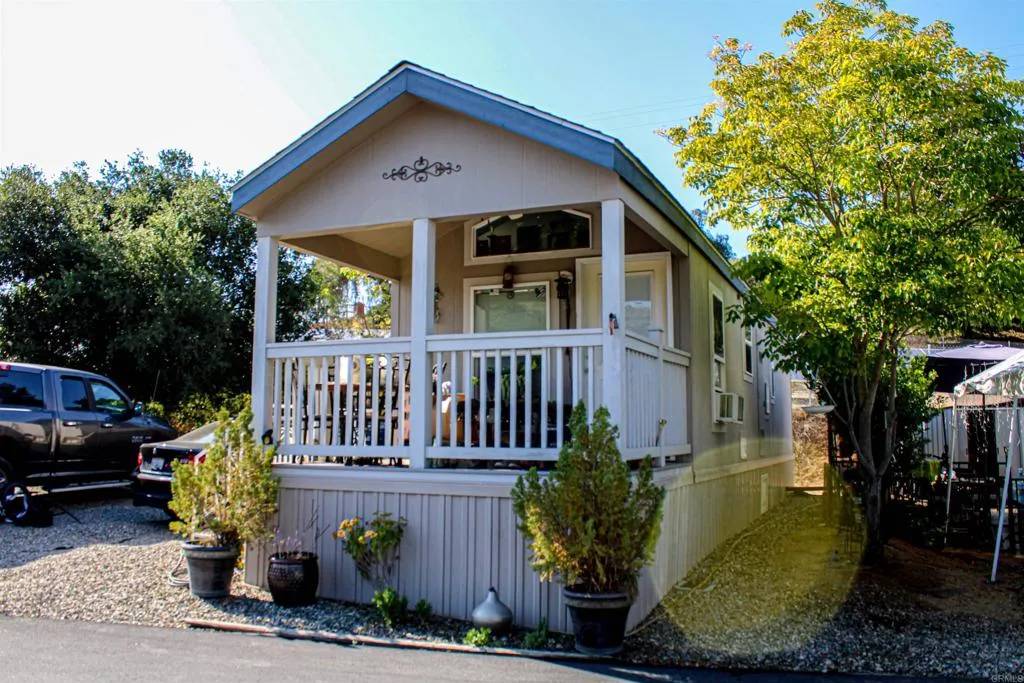 Escondido, CA 92026,8310 Nelson #98