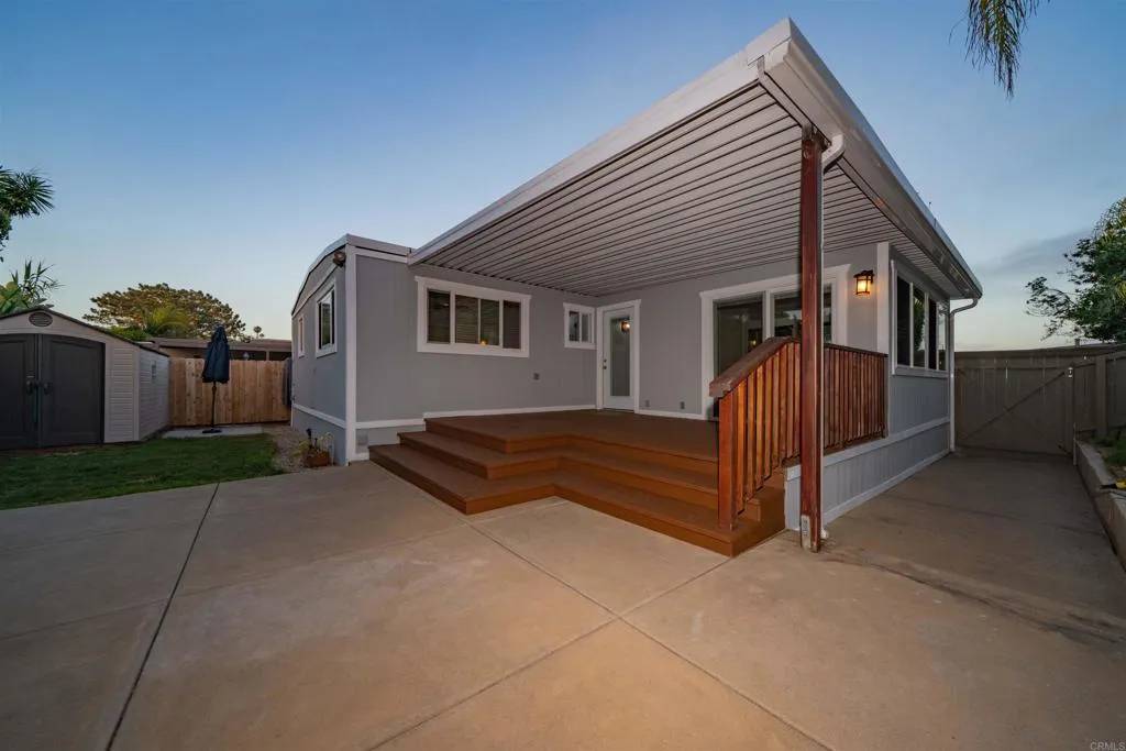 Encinitas, CA 92024,699 N Vulcan #SPC 135