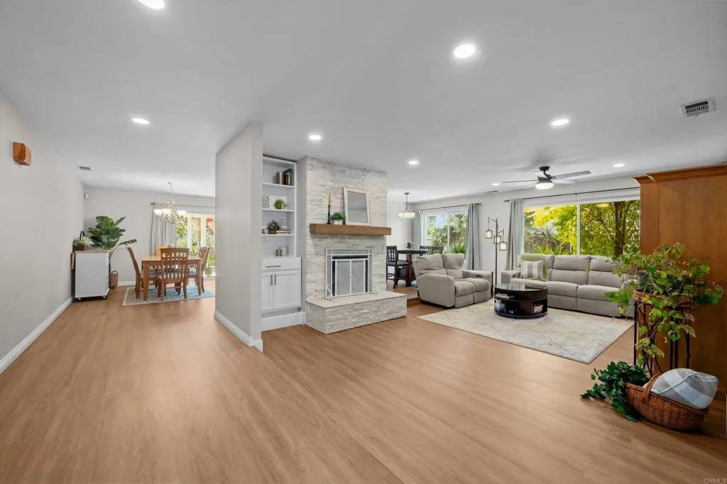 Vista, CA 92084,764 Barsby Street