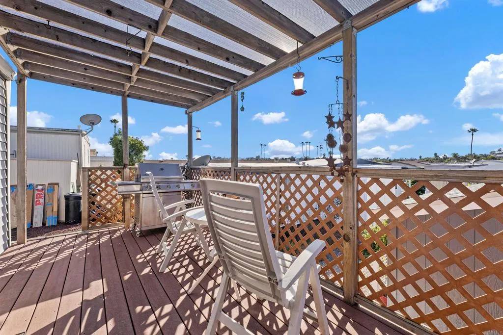 Vista, CA 92084,1600 E Vista #23