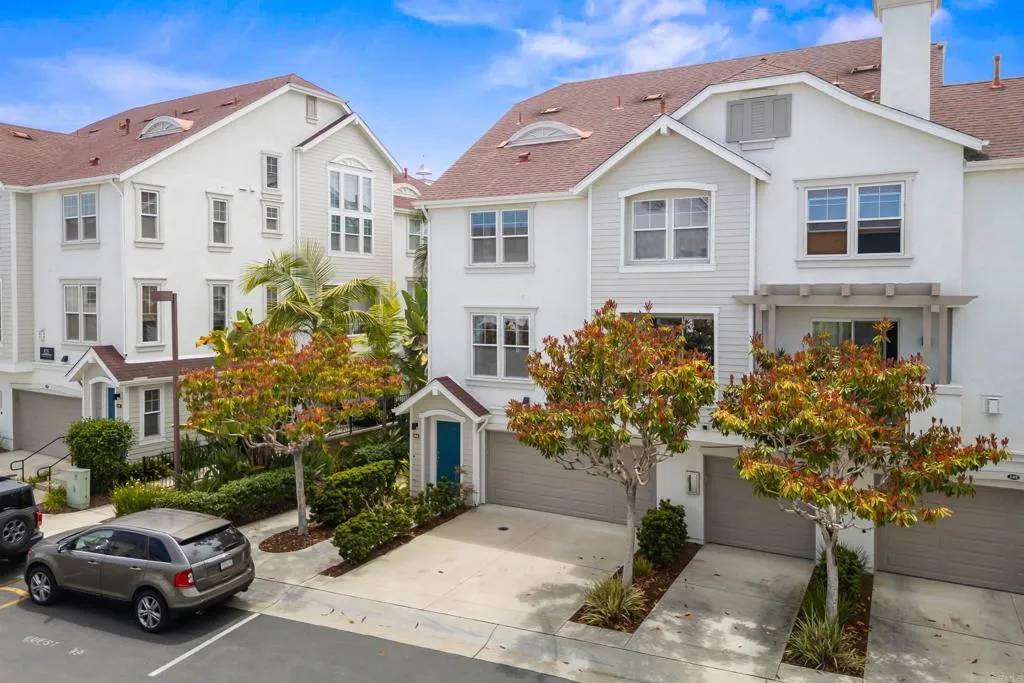 Oceanside, CA 92054,835 Harbor Cliff Way #286