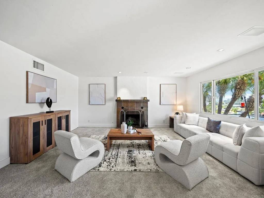 Lakeside, CA 92040,12514 Ridgeton Drive