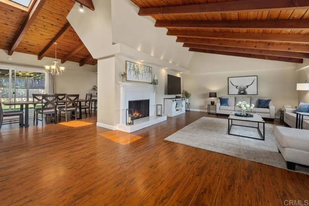 El Cajon, CA 92020,11356 Fuerte Drive