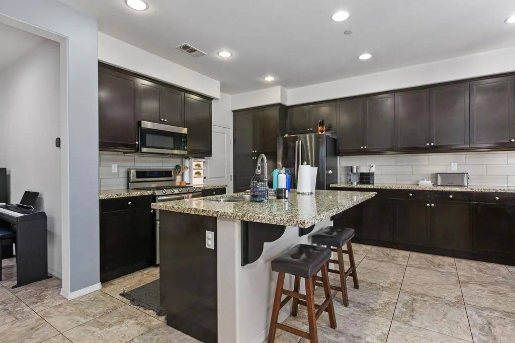 San Marcos, CA 92069,360 Calle Vela