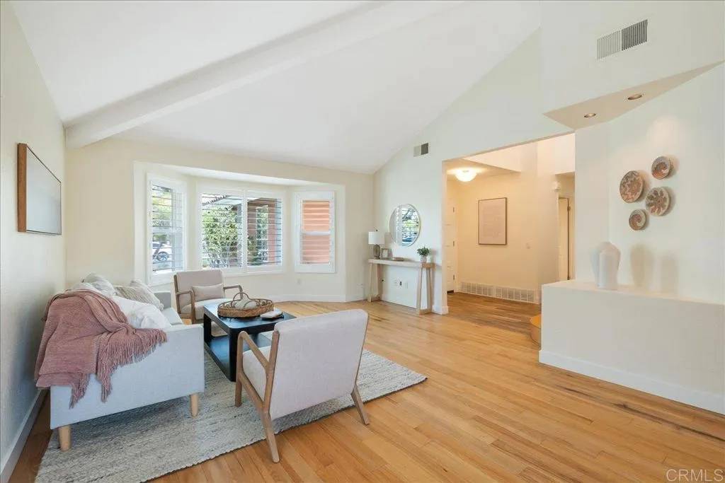 Carlsbad, CA 92009,2933 Via Emerado