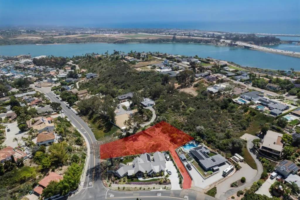 Carlsbad, CA 92008,4275 Hillside