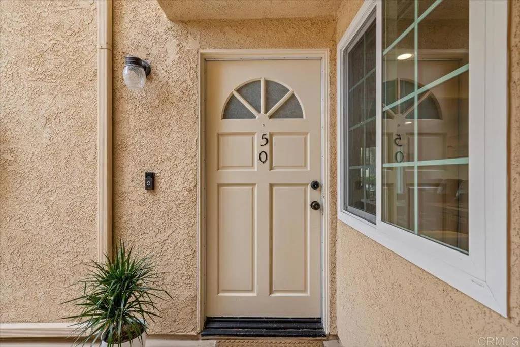 Carlsbad, CA 92009,6970 Ballena Way #50