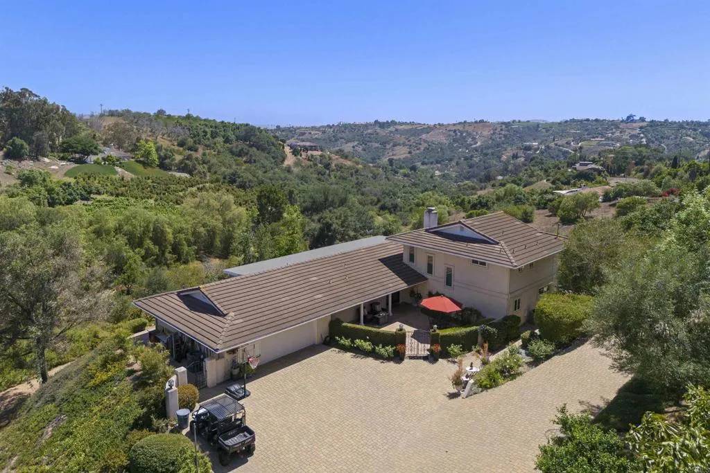 Fallbrook, CA 92028,3237 Canonita Drive