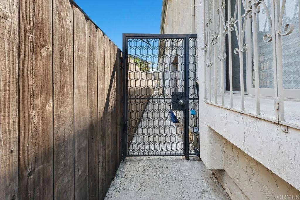 San Diego, CA 92116,4525 Mississippi Street #2