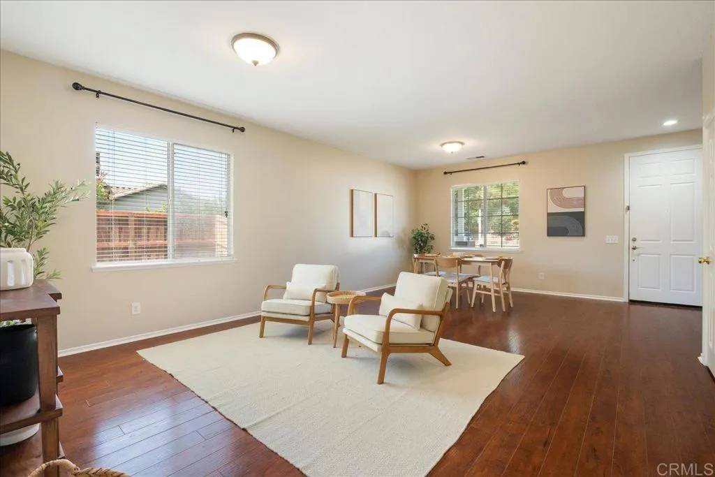 Oceanside, CA 92057,5473 Parrolette Court