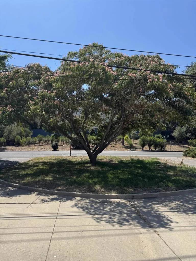 Valley Center, CA 92082,9168 Old Castle Road