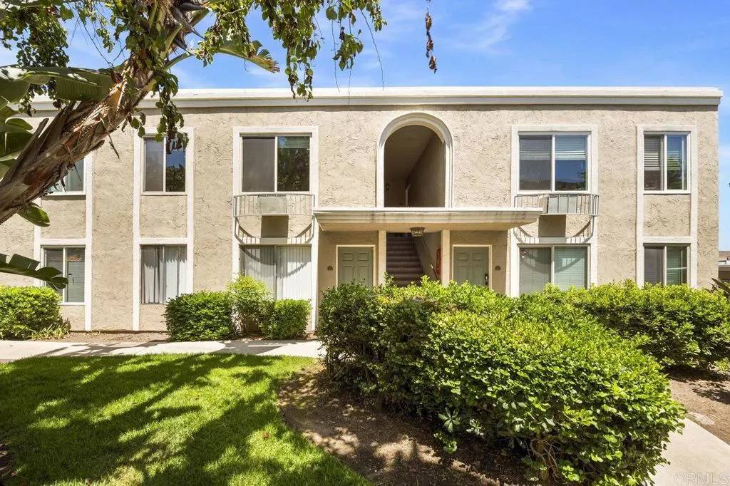 Escondido, CA 92026,1240 N Broadway #30