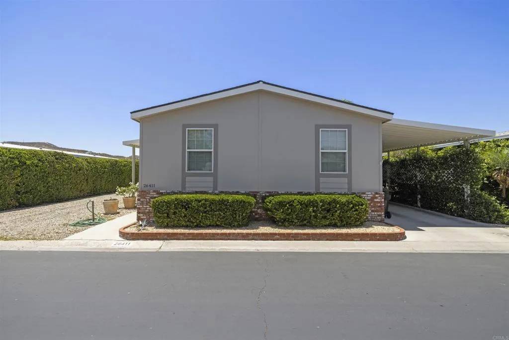Saugus, CA 91350,26411 Bentgrass