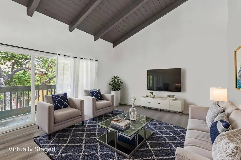 San Diego, CA 92127,17181 W Bernardo Drive #208