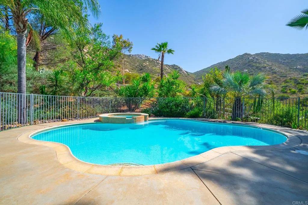 Ramona, CA 92065,25766 Caryn Court