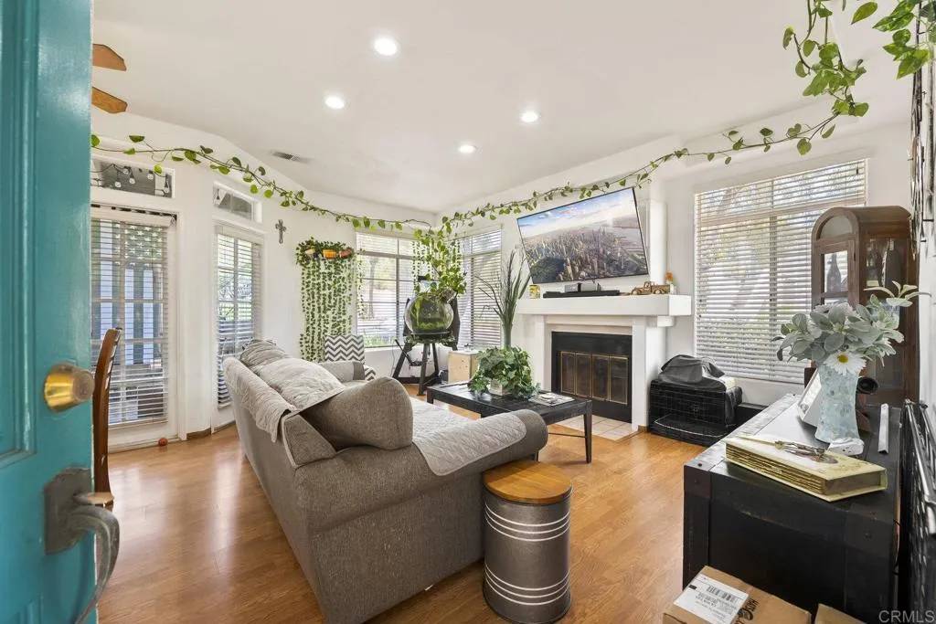 Oceanside, CA 92056,3420 Cameo Drive #34