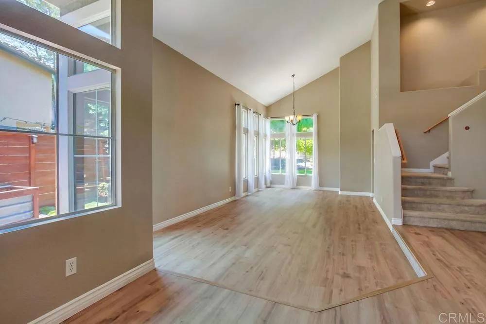 Oceanside, CA 92057,712 Palette Court