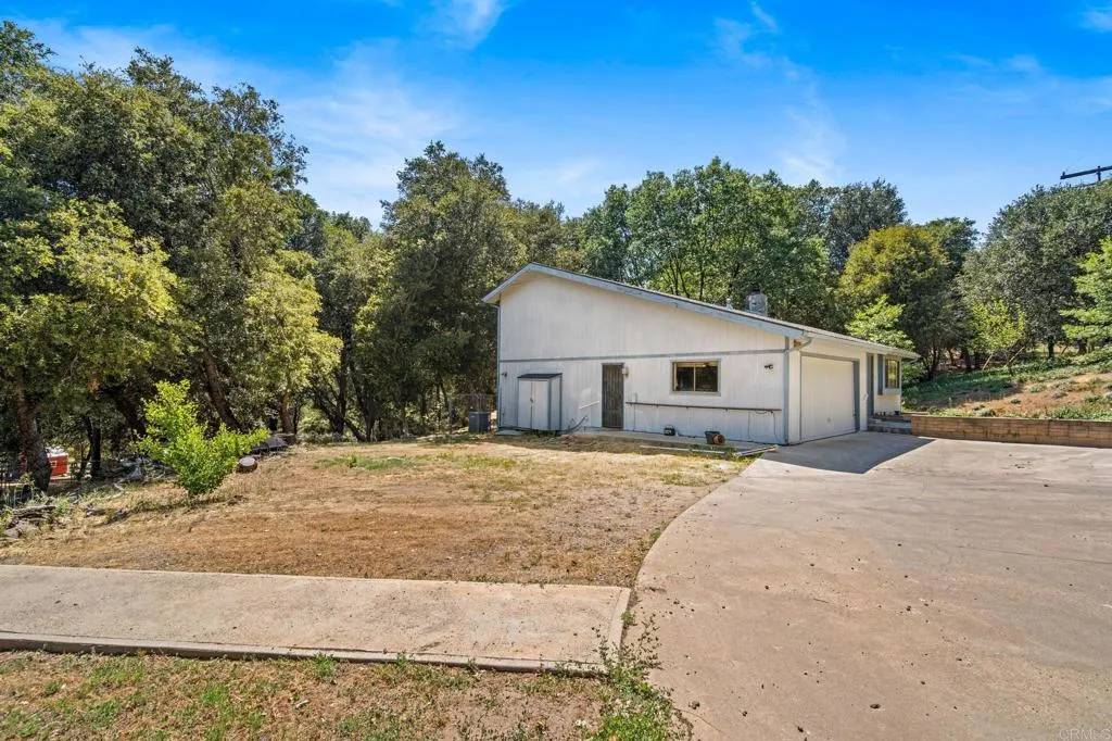 Julian, CA 92036,5041 Pine Ridge Avenue