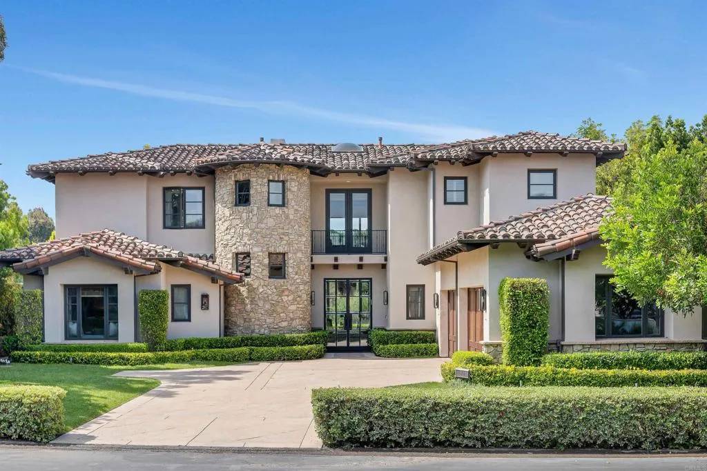 San Diego, CA 92130,5825 Meadows Del Mar