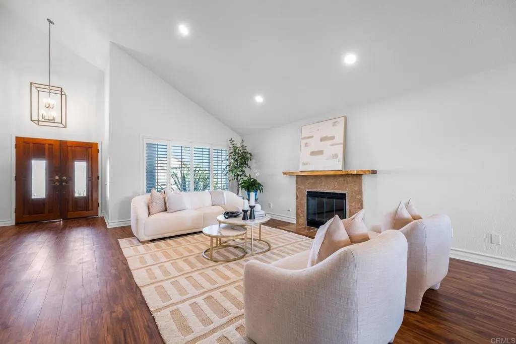 Encinitas, CA 92024,1592 Hawk View Drive