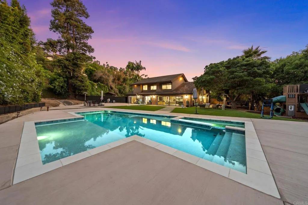 La Mesa, CA 91941,20 Lake Helix Drive