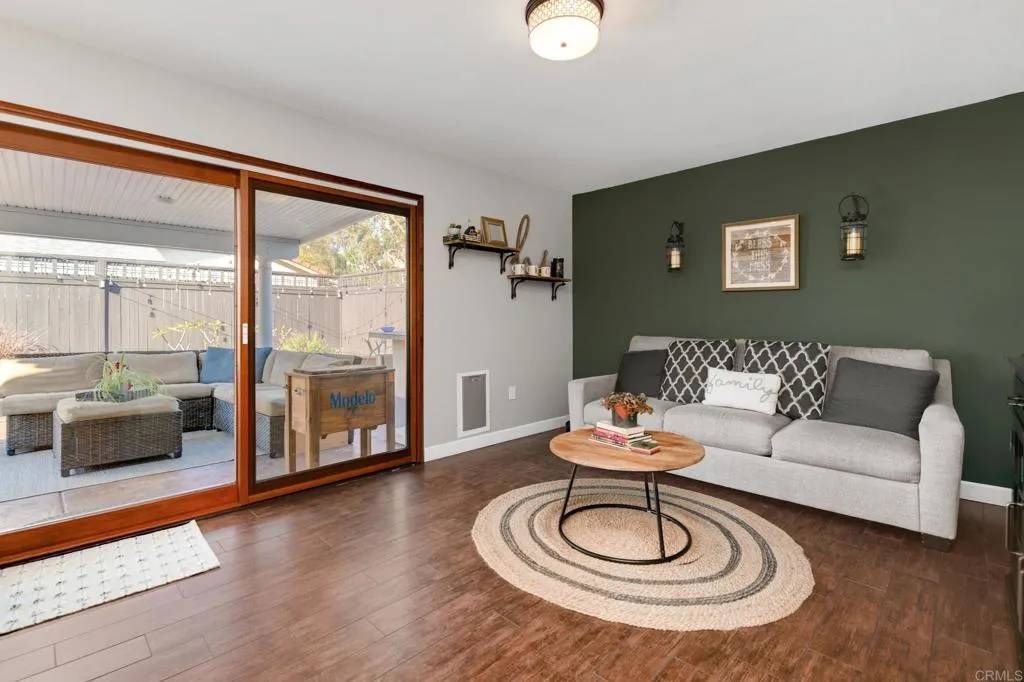 San Diego, CA 92131,9947 Mesa Madera Drive