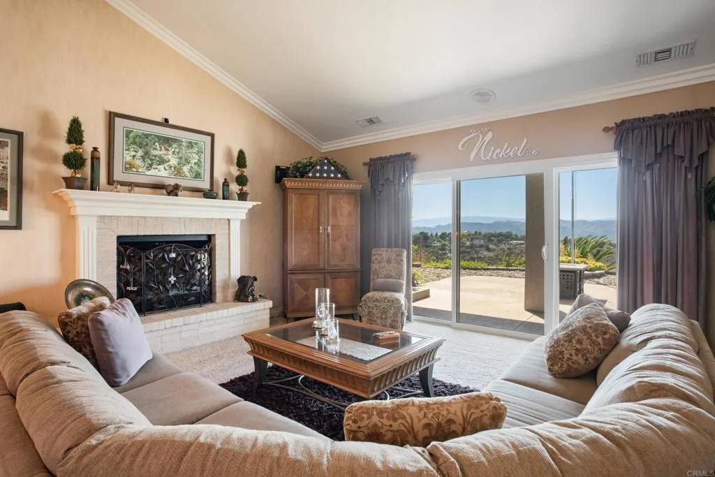 Fallbrook, CA 92028,1524 Zutano Lane