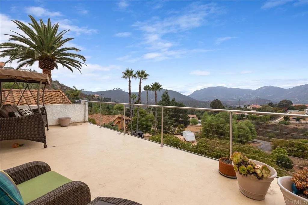 Escondido, CA 92029,3439 Via Loma Vista
