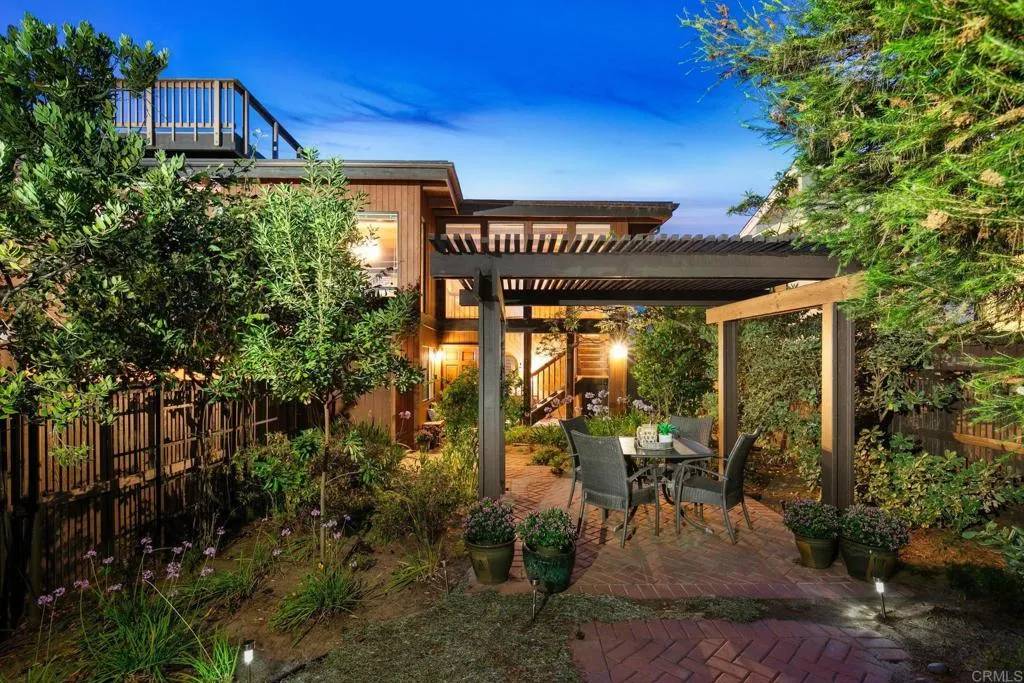 Del Mar, CA 92014,13646 Mira Montana Drive