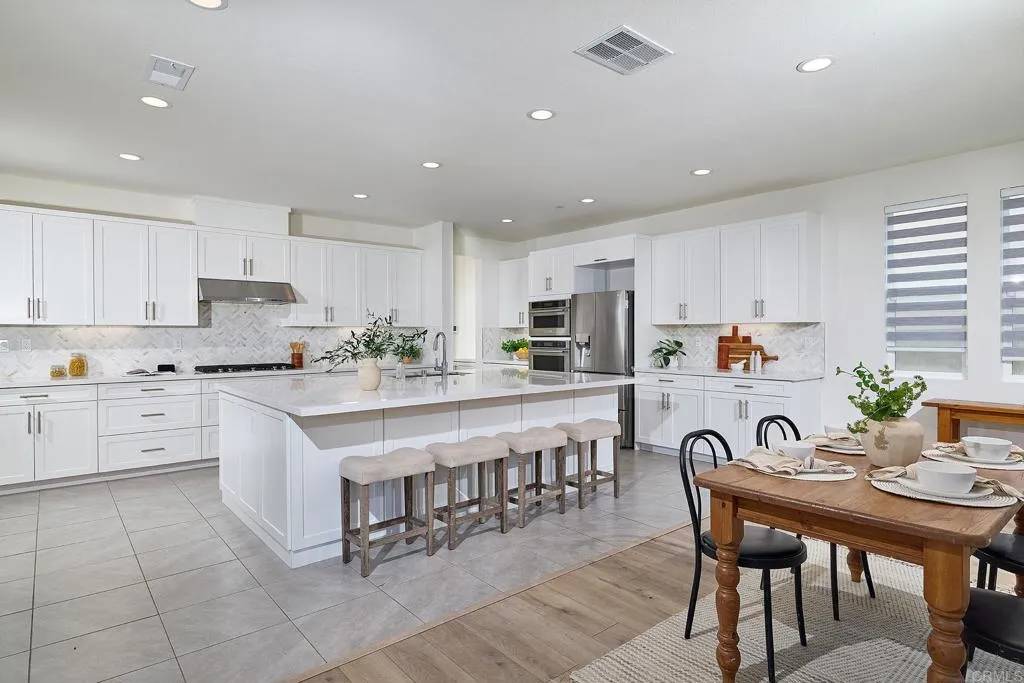 Chula Vista, CA 91913,2415 Calle Grandon