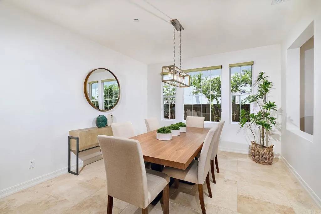 Carlsbad, CA 92009,1980 MARCASITE PLACE