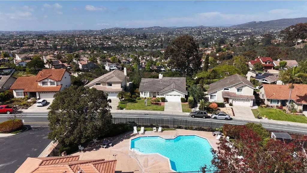 Encinitas, CA 92024,1633 Willowspring Dr. N.