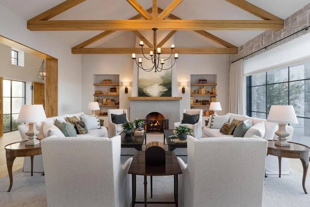 Rancho Santa Fe, CA 92067,17845 Via de Fortuna