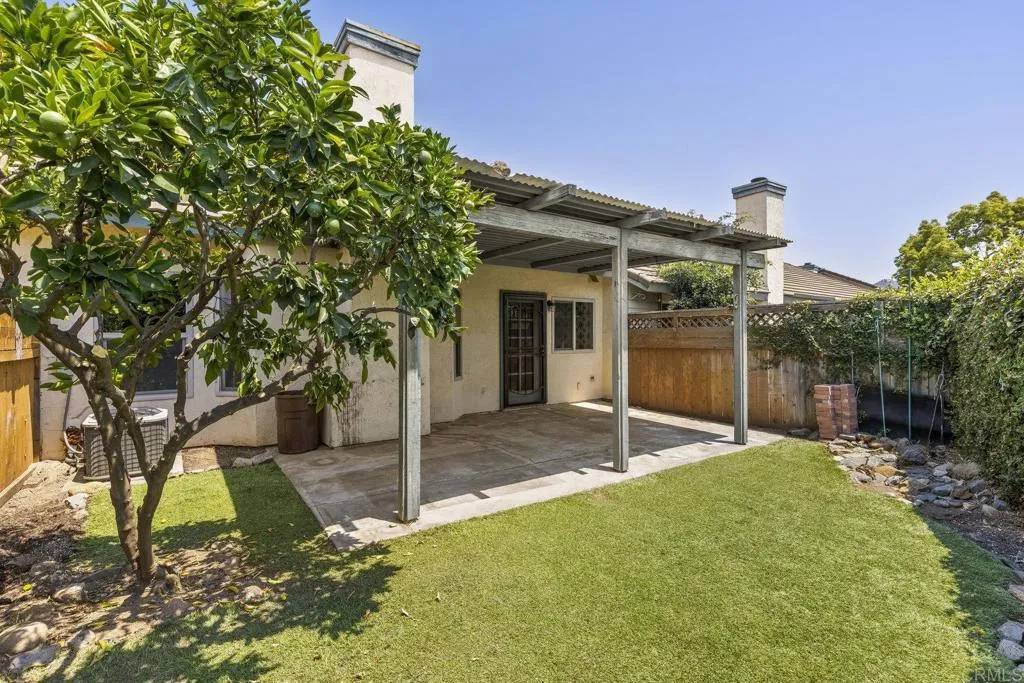 Escondido, CA 92027,2425 Hawthorn Glen