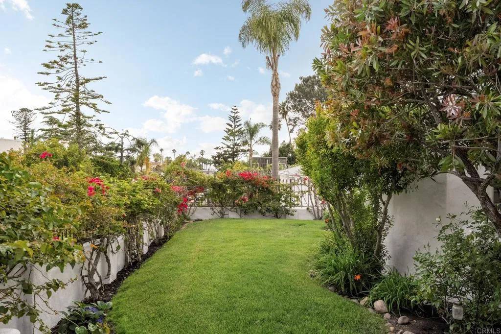 La Jolla, CA 92037,654 Bonair Place