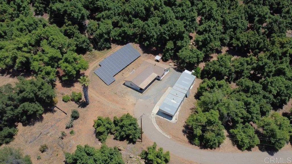 Escondido, CA 92027,3137 E Valley Parkway